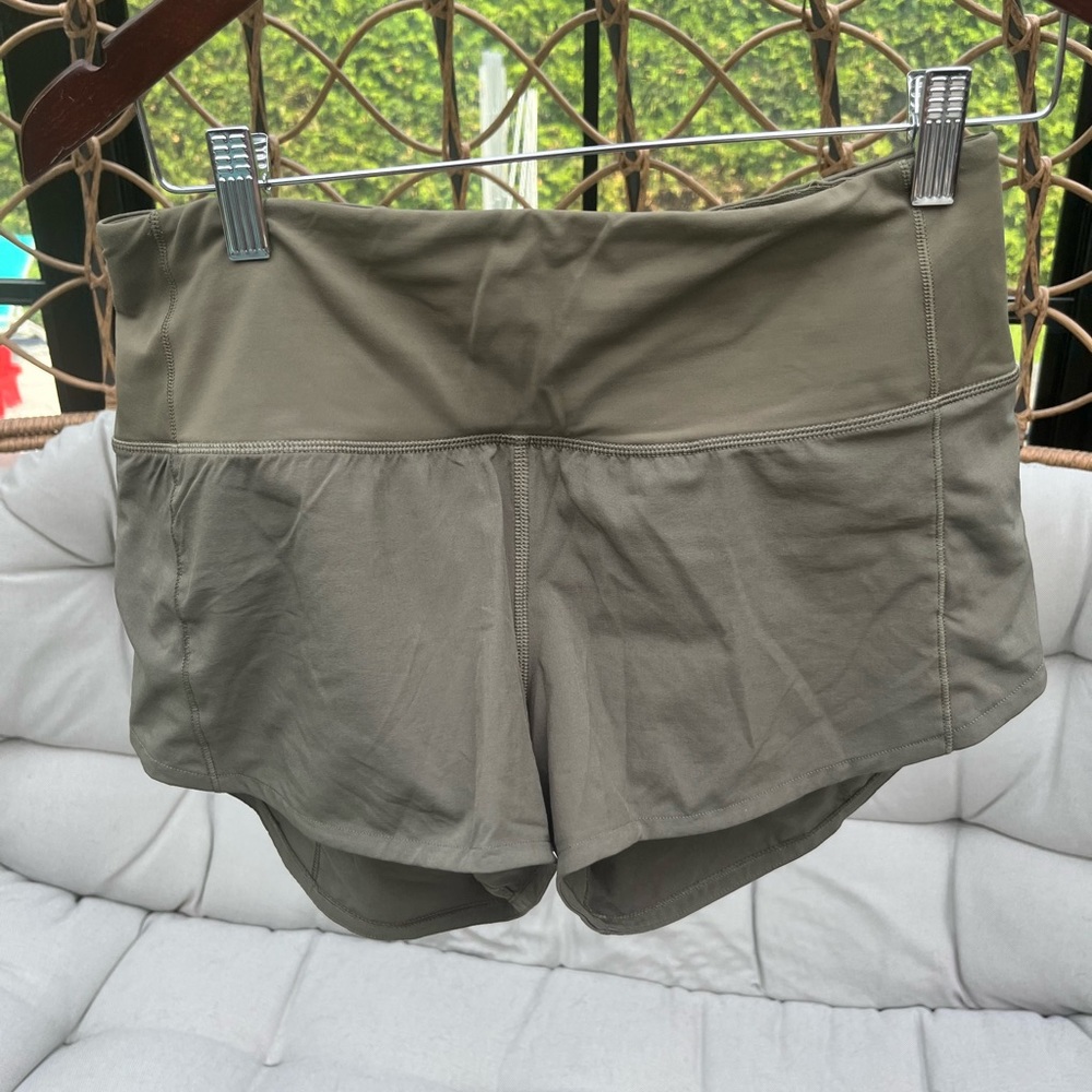 Lululemon Speed Up high rise lines shorts size 6